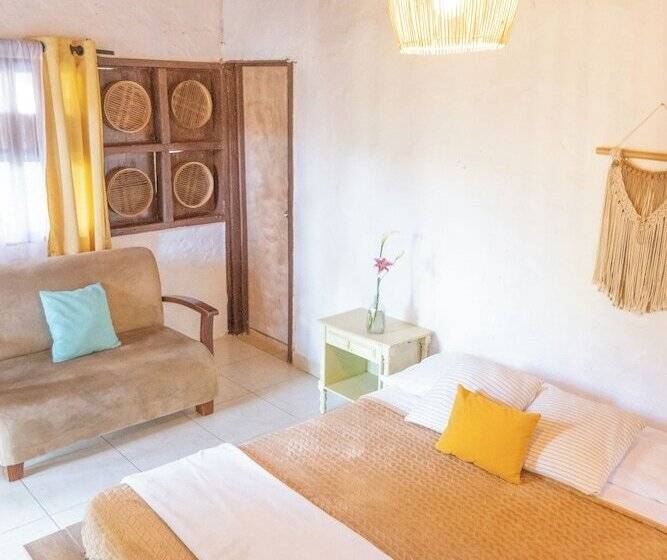 Bed and Breakfast Casa Profunda   Santa Elena