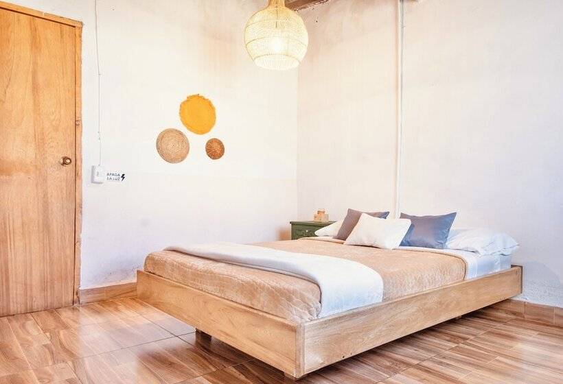 Bed and Breakfast Casa Profunda   Santa Elena