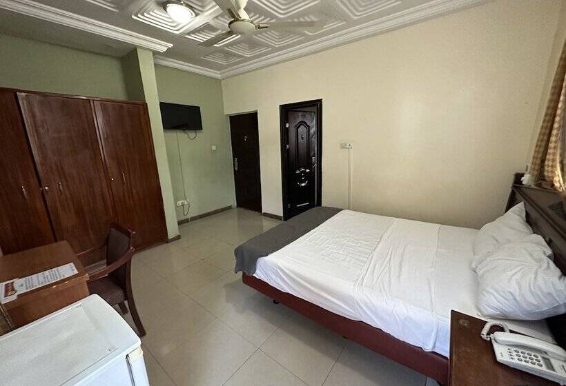 酒店 Ecstacy Royal