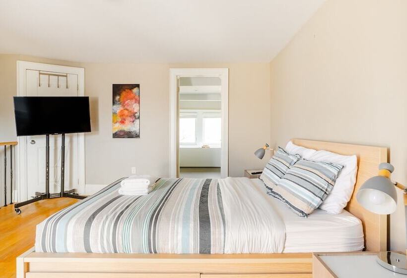 Отель Tourist Home On Stanley