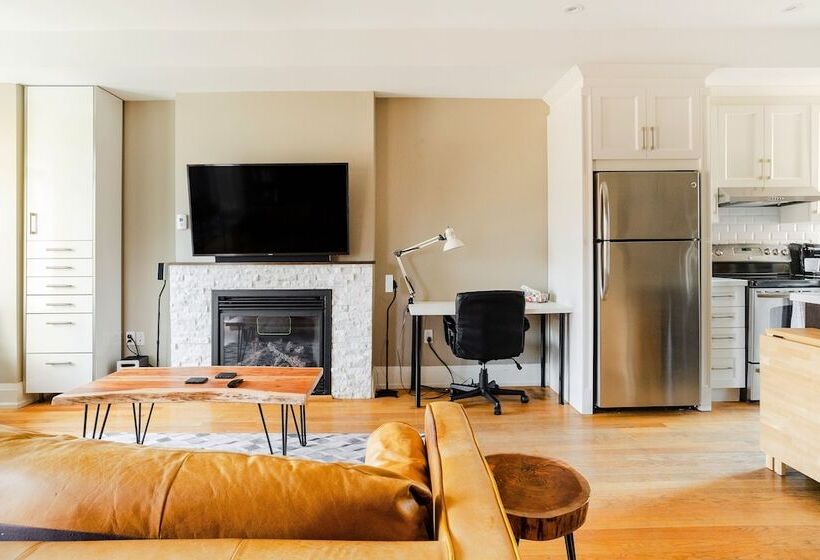 Отель Tourist Home On Stanley