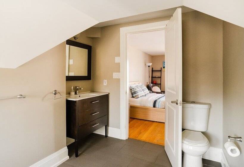 Отель Tourist Home On Stanley