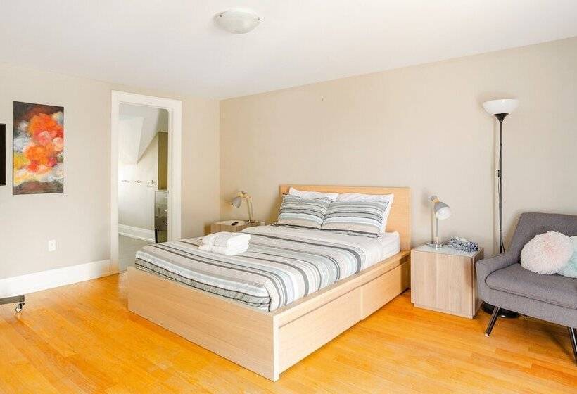 Отель Tourist Home On Stanley