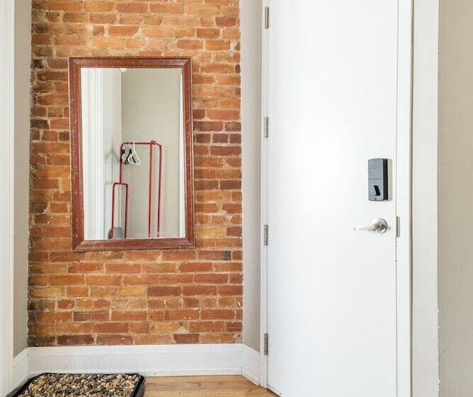 Отель Tourist Home On Stanley