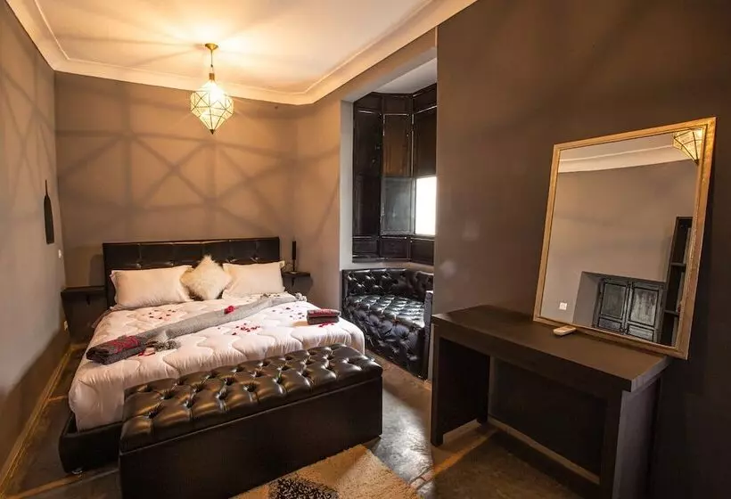 تختخواب و صبحانه Riad Rim
