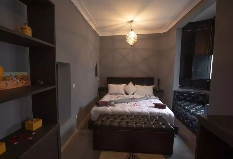 تختخواب و صبحانه Riad Rim