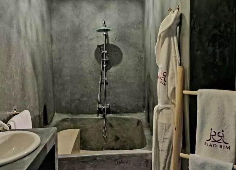 تختخواب و صبحانه Riad Rim
