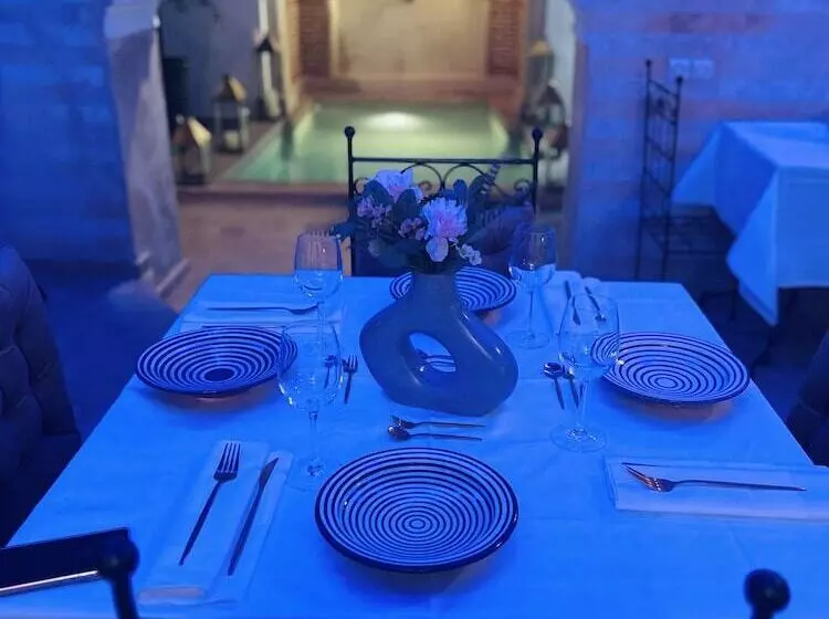 تختخواب و صبحانه Riad Rim