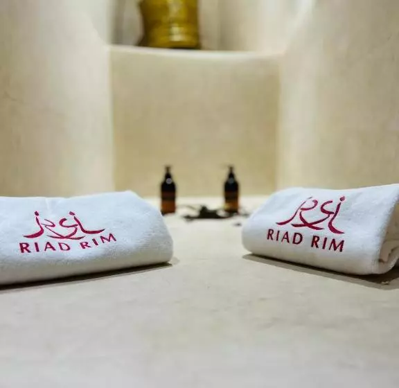 تختخواب و صبحانه Riad Rim