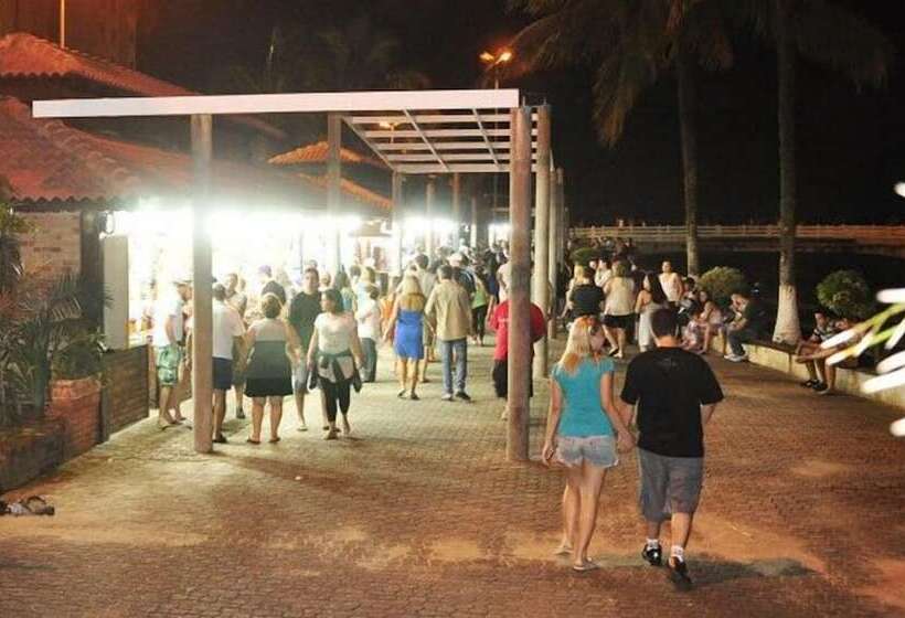 簡易ホテル Pousada Praia Grande Solemar