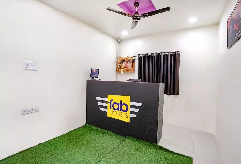 ホテル Fabexpress Chaitanya Inn