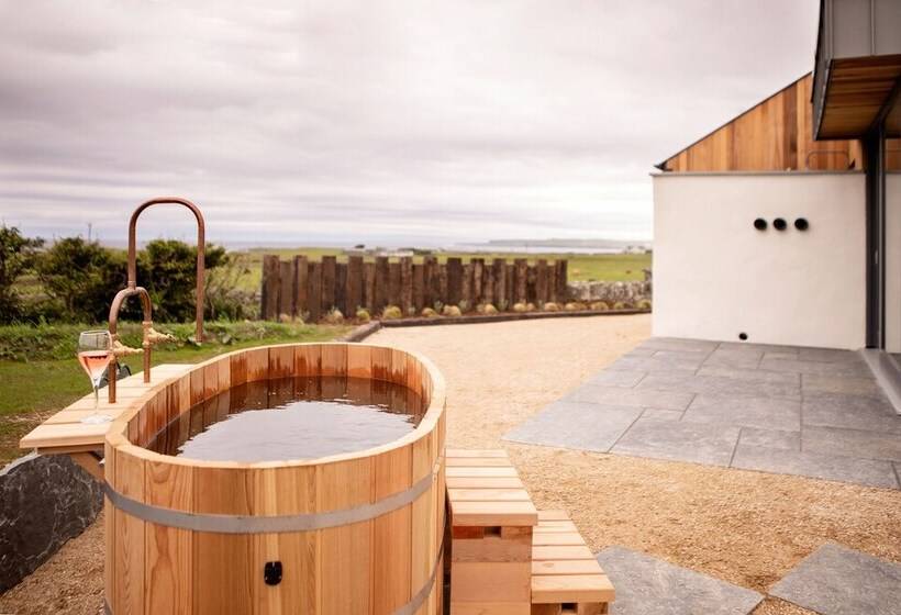 Hotel Gate Lodge@white Strand