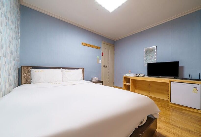 汽车旅馆 Gangneung Bada