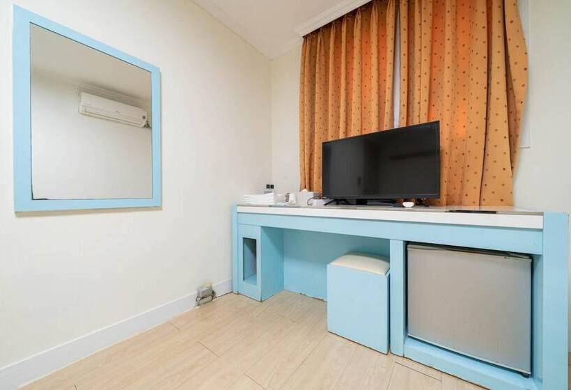 汽车旅馆 Gangneung Bada