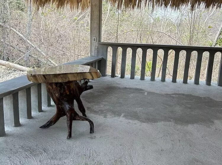 Majatalo Casa Nayeeche, Hospedaje & Dive Center