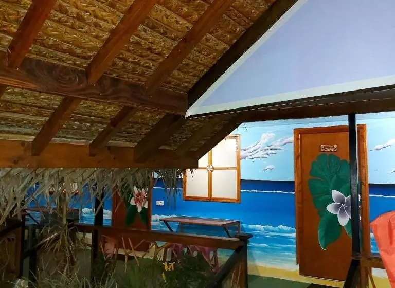 پانسیون Moorea Vaiare Lodge