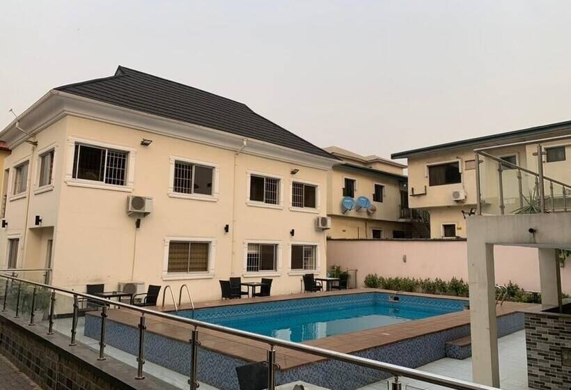 Prime 16 Hotels And Suite