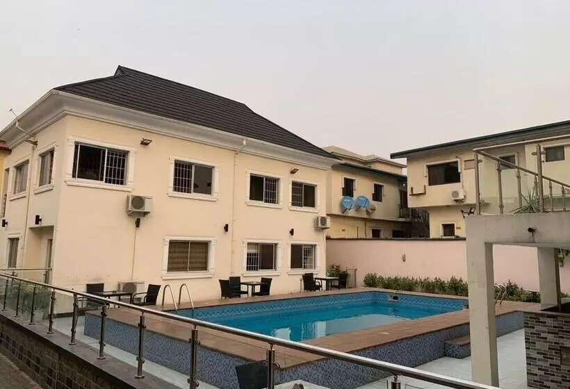 Prime 16 Hotels And Suite