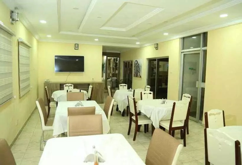 Prime 16 Hotels And Suite