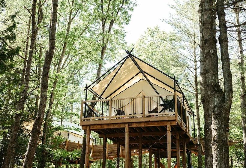 리조트 Whispering Springs Wilderness Retreat