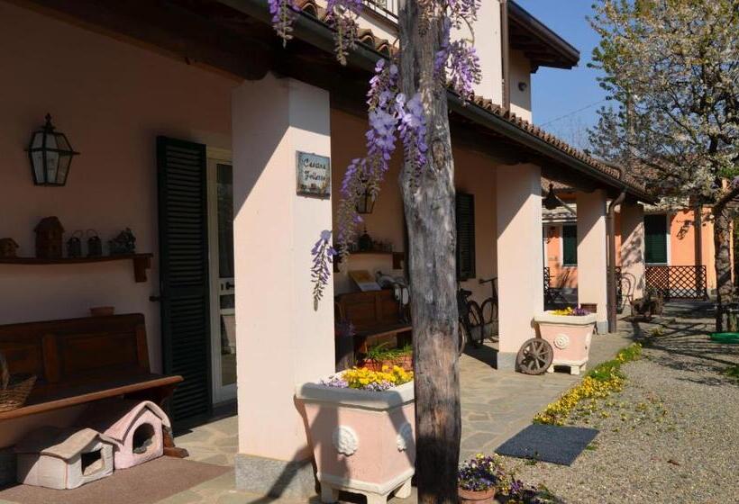 مبيت وإفطار Cascina Folletto