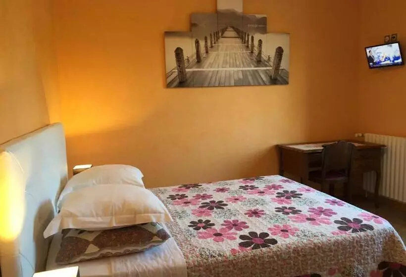 ベッドアンドブレックファースト Chambres D'hôtes Du Plessis