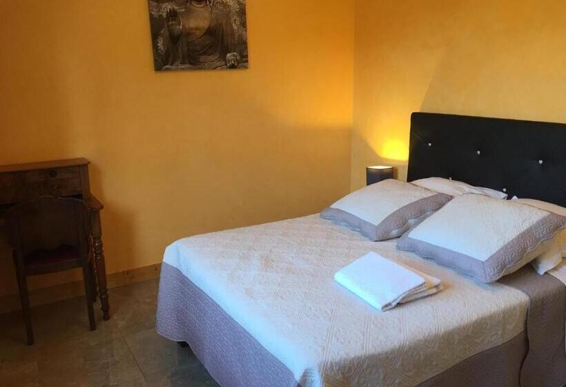 مبيت وإفطار Chambres D'hôtes Du Plessis