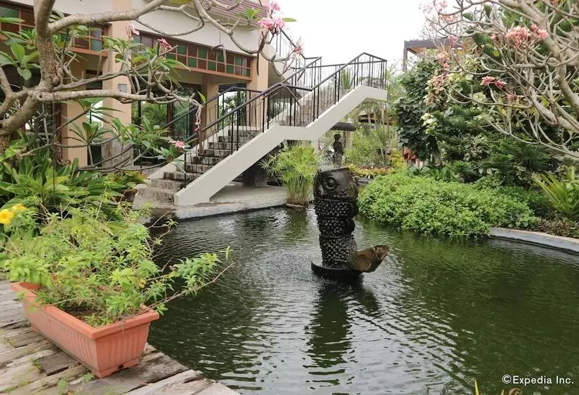 Bravo Resorts  Munting Paraiso