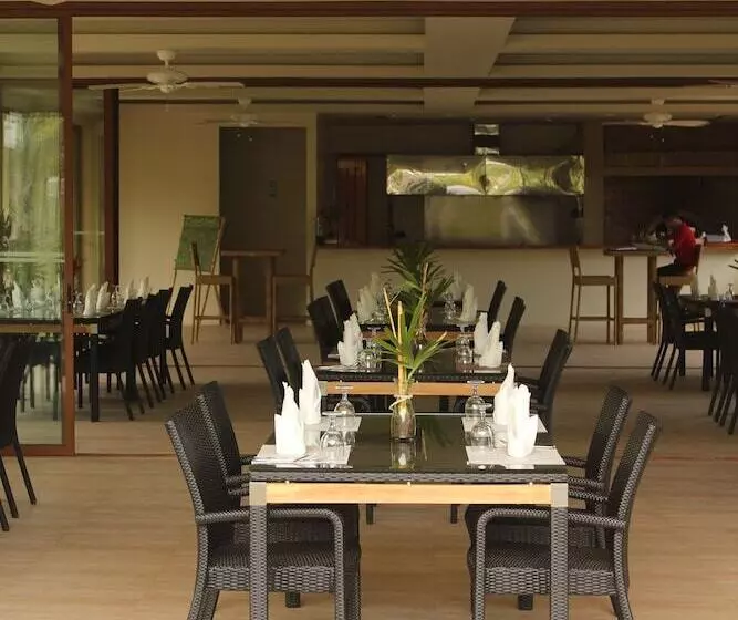 Bravo Resorts  Munting Paraiso