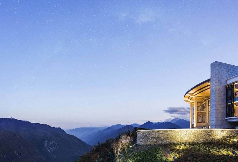 בית מלון כפרי Banyan Tree Jiuzhaigou