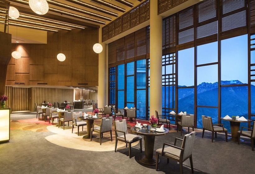 בית מלון כפרי Banyan Tree Jiuzhaigou