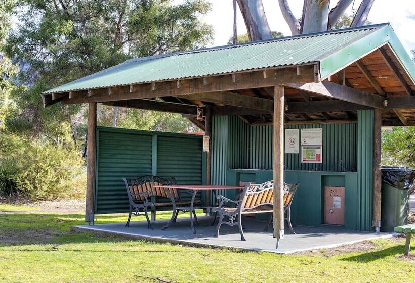 Отель Breeze Holiday Parks Grampians