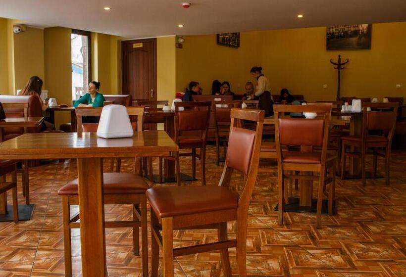 Hotel готель цісар