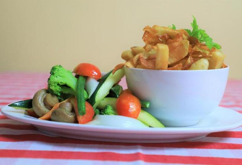 בית מלון כפרי Huon Gulf