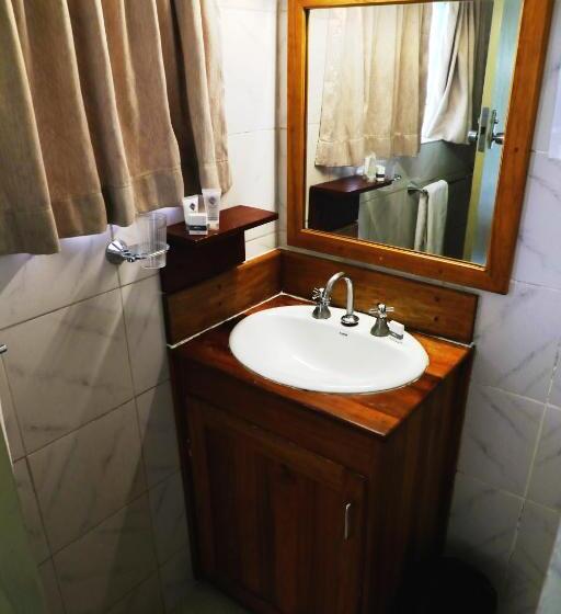 בית מלון כפרי Huon Gulf