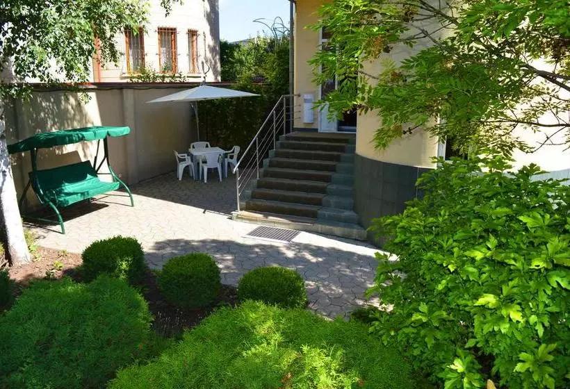 هتل Mini Chisinau