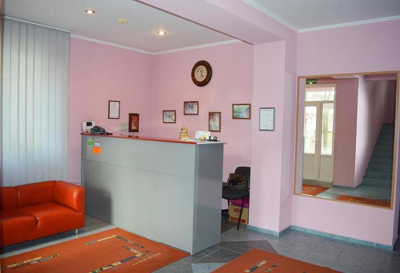 هتل Mini Chisinau