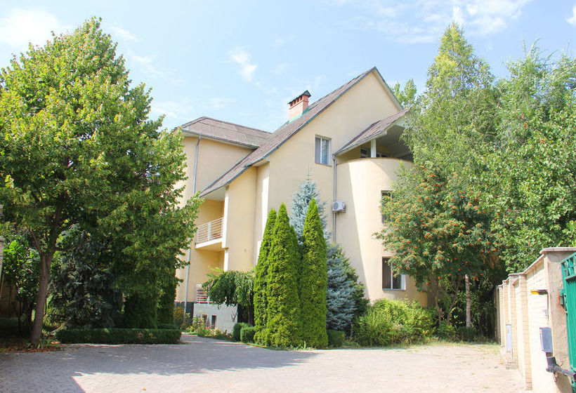 هتل Mini Chisinau