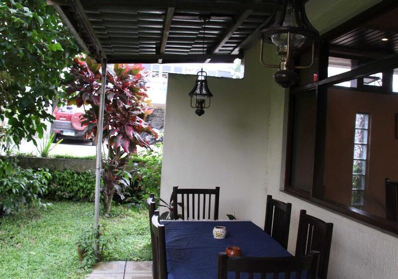 膳宿费 Twin Pines Suites