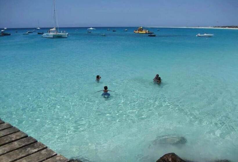 Sakaroule Bed & Breakfast