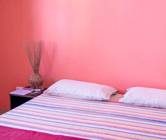 Sakaroule Bed & Breakfast