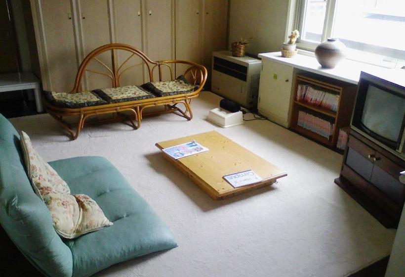 ユースホステル Dormitory Silsil