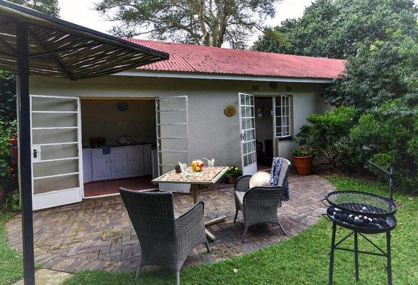 Bed & Breakfast Random Harvest Country Cottages