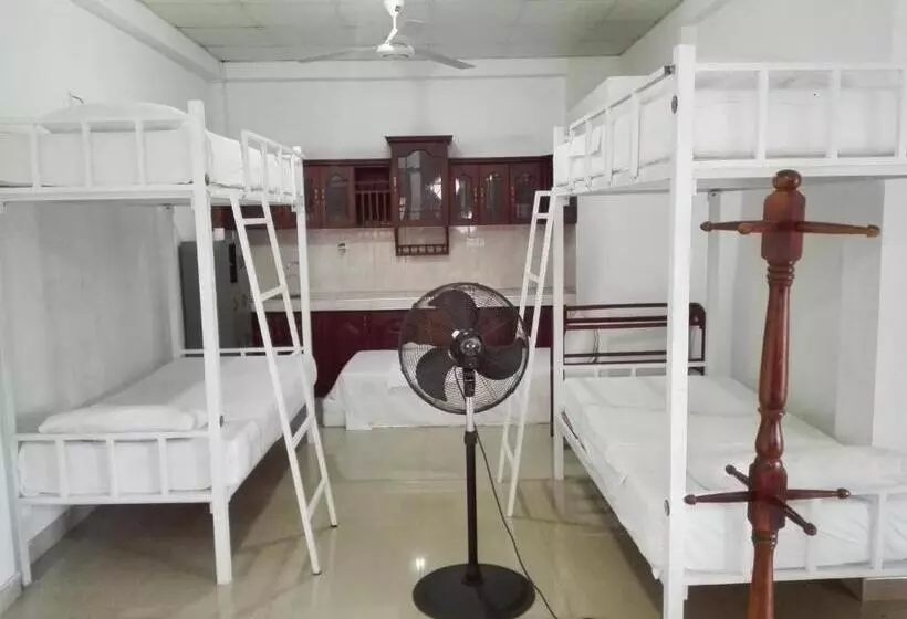 City Capital Hostel