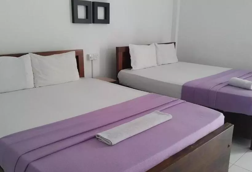 City Capital Hostel