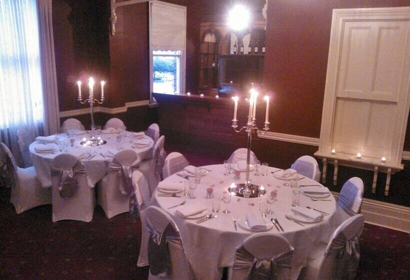 Criterion Hotel Warwick