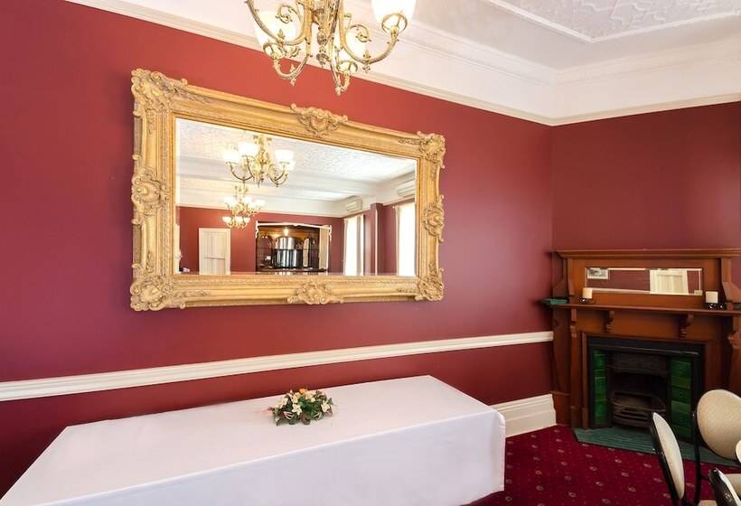 Criterion Hotel Warwick