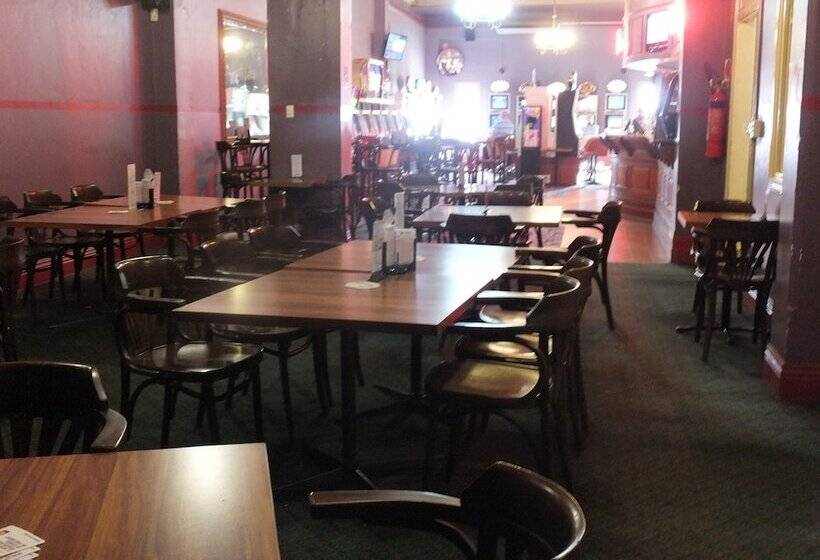 Criterion Hotel Warwick