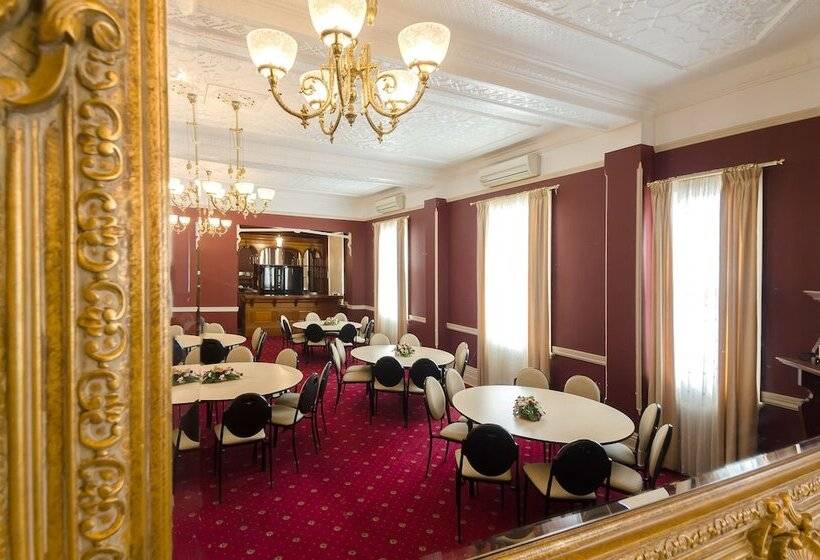 Criterion Hotel Warwick