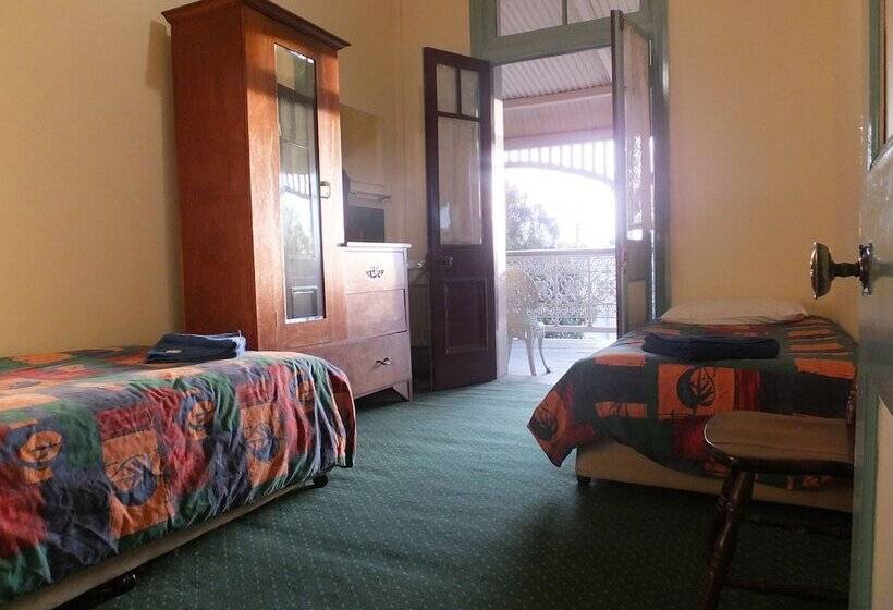 Criterion Hotel Warwick